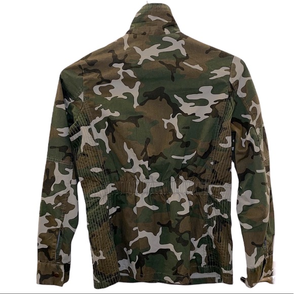 EUC Camo Lightweight Utility Jacket - Picture 3 of 8